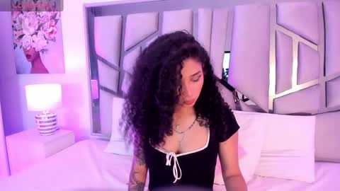 Snapshot of _lanna_jhonson_ chatting on 01-30-25, 11:22 Lanna online show from 01-30-25, 11:22