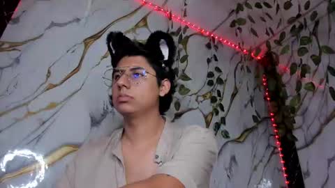 Snapshot of _latinsexy chatting on 06-25-26, 11:20 _latinsexy online show from 06-25-26, 11:20