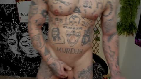 Snapshot of _layne chatting on 02-03-25, 09:41 Layne online show from 02-03-25, 09:41