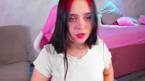 Im Alis 3 online show from 11-18-25, 08:41