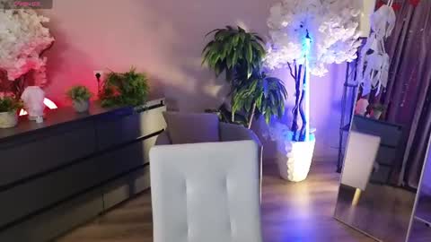 _liilcrystal_ online show from 07-11-26, 07:49