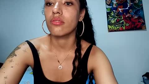 Lili  online show from 01-22-25, 03:52