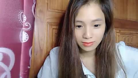 _lily0_ online show from 07-23-26, 01:58