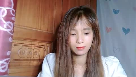 _lily0_ online show from 07-28-26, 01:12
