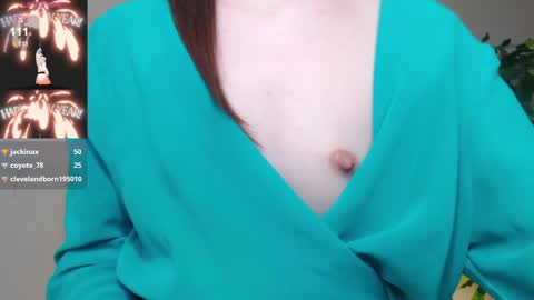 Snapshot of _little_misss chatting on 01-19-25, 11:01 Mila  online show from 01-19-25, 11:01