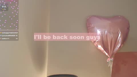 Snapshot of _little_misss chatting on 02-14-25, 10:38 Mila  online show from 02-14-25, 10:38