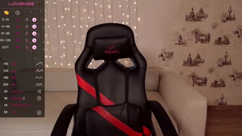  My name is lina Lush is activePrivate is Open online show from 12-16-24, 07:04