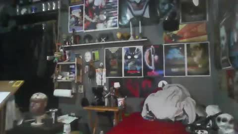 That guy online show from 11-08-25, 07:01