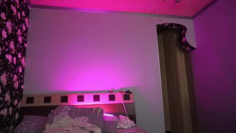 Lovely  online show from 04-23-26, 04:31