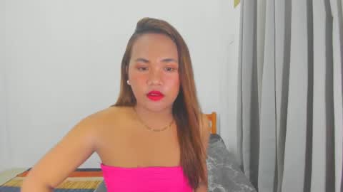 Snapshot of _lovelyyan69_ chatting on 03-07-25, 06:54 _lovelyyan69_ online show from 03-07-25, 06:54
