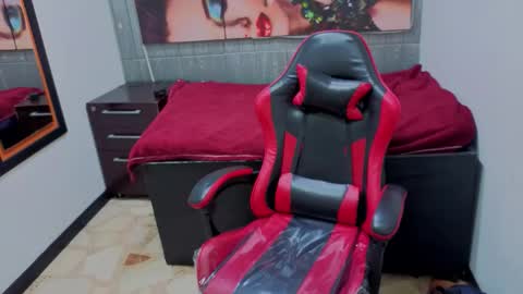 Lucia online show from 03-02-26, 07:21