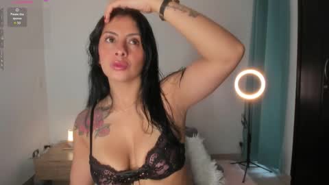   online show from 04-07-26, 11:54