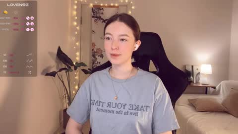 Snapshot of _lucky13__ chatting on 01-18-26, 09:29 Valerie or just Lera online show from 01-18-26, 09:29