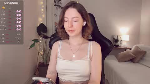 Snapshot of _lucky13__ chatting on 03-13-26, 07:15 Valerie or just Lera online show from 03-13-26, 07:15