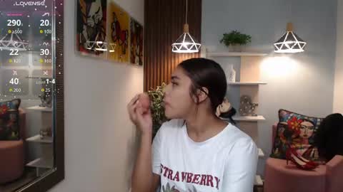 Lucy online show from 07-25-26, 11:08