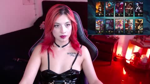 Queen.  Help me reach 100 thumbs up  online show from 01-17-25, 09:50