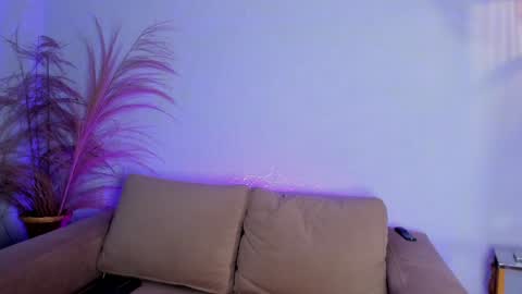  Luna  online show from 12-18-24, 08:14