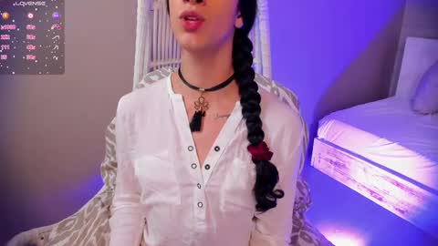  Luna  online show from 02-28-25, 12:20