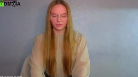 Snapshot of _lysafeta_ chatting on 02-01-25, 05:18 Welcome guys  Pleasure to see you all here  My name is Lysafeta and MichaelaTip menu is active Private is open  online show from 02-01-25, 05:18