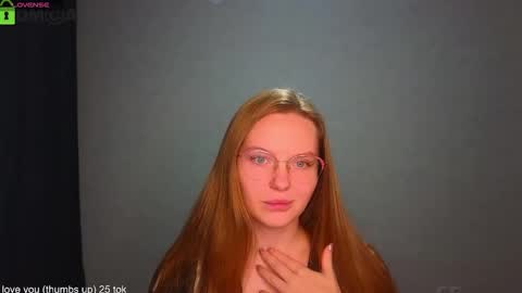 Snapshot of _lysafeta_ chatting on 09-29-25, 06:24 Welcome guys  Pleasure to see you all here  My name is Lysafeta and MichaelaTip menu is active Private is open  online show from 09-29-25, 06:24