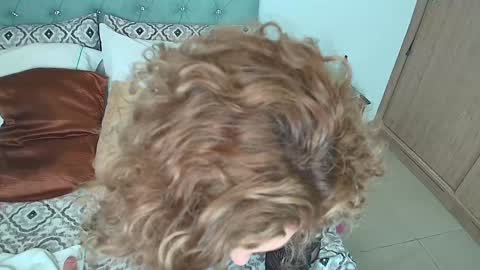 Lady Chanel online show from 01-28-25, 01:49