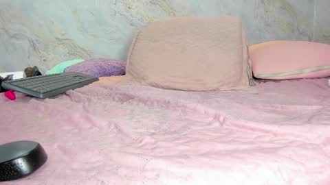 Snapshot of _maddy_miller chatting on 12-24-24, 03:05 Maddy online show from 12-24-24, 03:05