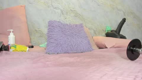 Snapshot of _maddy_miller chatting on 01-11-25, 03:42 Maddy online show from 01-11-25, 03:42