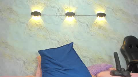 Snapshot of _maddy_miller chatting on 02-11-25, 12:05 Maddy online show from 02-11-25, 12:05