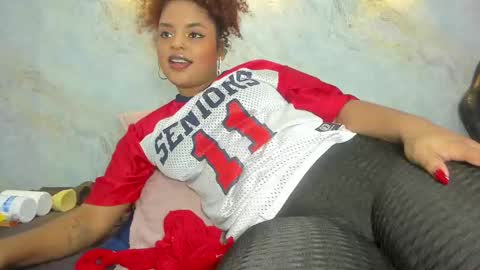 Snapshot of _maddy_miller chatting on 02-14-25, 12:03 Maddy online show from 02-14-25, 12:03