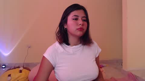 Snapshot of _maiahairy_ chatting on 01-07-25, 09:46 Maia online show from 01-07-25, 09:46