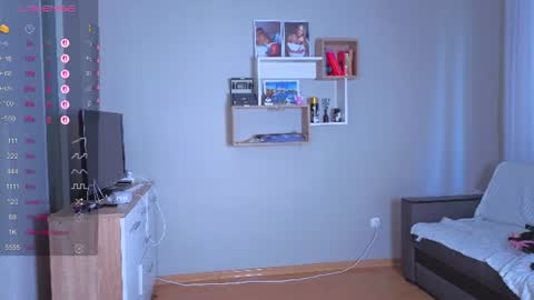 Snapshot of _maneki_neko_ chatting on 06-27-26, 12:22 Emma online show from 06-27-26, 12:22