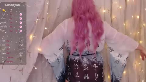 Kira online show from 01-07-25, 11:48