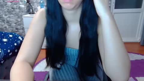 Snapshot of _mari___ chatting on 01-14-26, 08:09 Mari online show from 01-14-26, 08:09