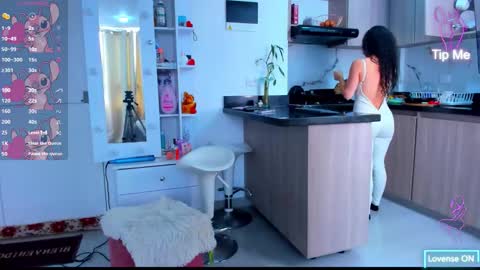 Snapshot of _maria_angel_ chatting on 10-16-25, 06:53 Maria Angel online show from 10-16-25, 06:53