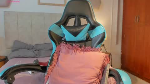 Snapshot of _maria_foxx_ chatting on 04-25-26, 07:44 Maria online show from 04-25-26, 07:44