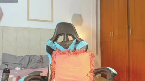 Snapshot of _maria_foxx_ chatting on 04-29-26, 06:14 Maria online show from 04-29-26, 06:14