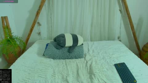 Mariana Fox online show from 04-09-26, 06:19