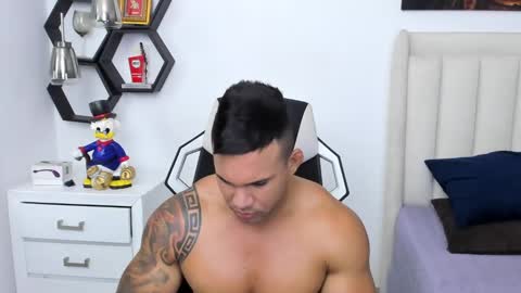 _matthew_santos_ online show from 01-14-25, 12:00