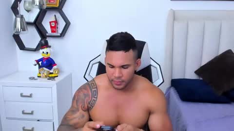 _matthew_santos_ online show from 01-18-25, 04:59