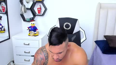 _matthew_santos_ online show from 02-05-25, 03:02