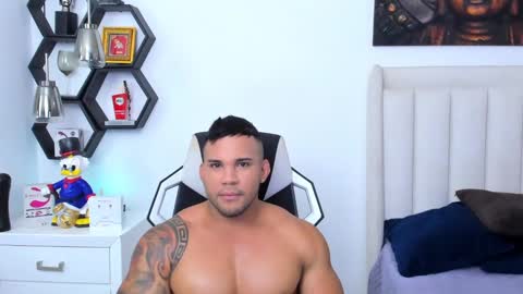 _matthew_santos_ online show from 02-19-25, 08:31