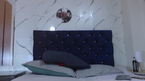 _maximo_1 online show from 05-25-26, 01:06