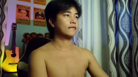 Snapshot of _maxurbate chatting on 12-18-25, 09:15 MAX Dont forget to follow online show from 12-18-25, 09:15