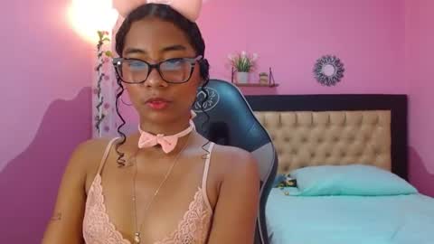 Snapshot of _maya_summer_ chatting on 07-12-26, 01:46 Maya 3 online show from 07-12-26, 01:46