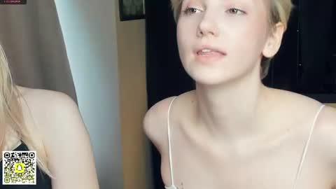 Elva and Kate  online show from 06-18-26, 07:19