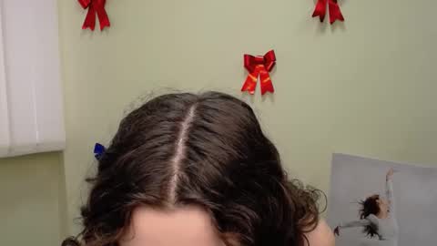 Susie online show from 02-12-25, 07:34