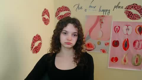 Susie online show from 02-17-25, 01:10