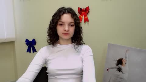 Susie online show from 02-23-25, 06:49