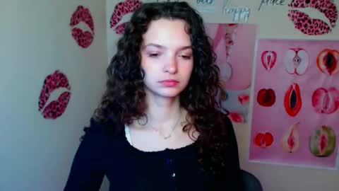 Susie online show from 03-26-26, 07:25