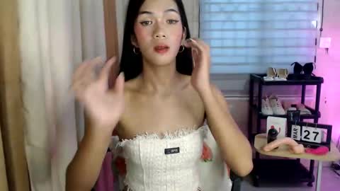 Melly online show from 03-27-26, 08:09